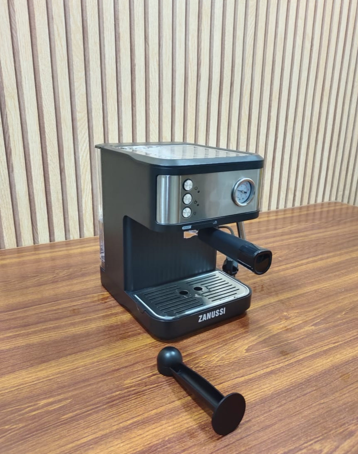 Zanussi _ UK Expresso Coffee Maker