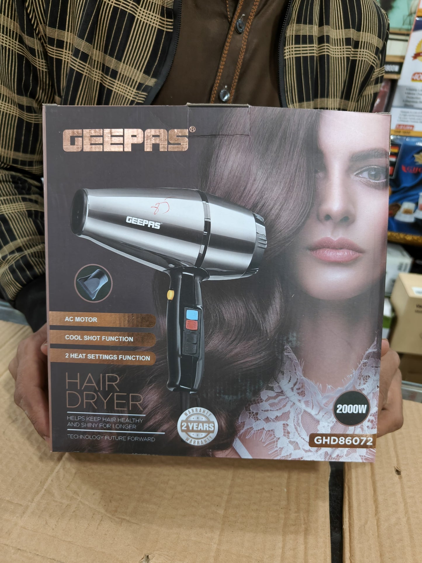 GEEPAS professional steel hair dryer GHD 86072