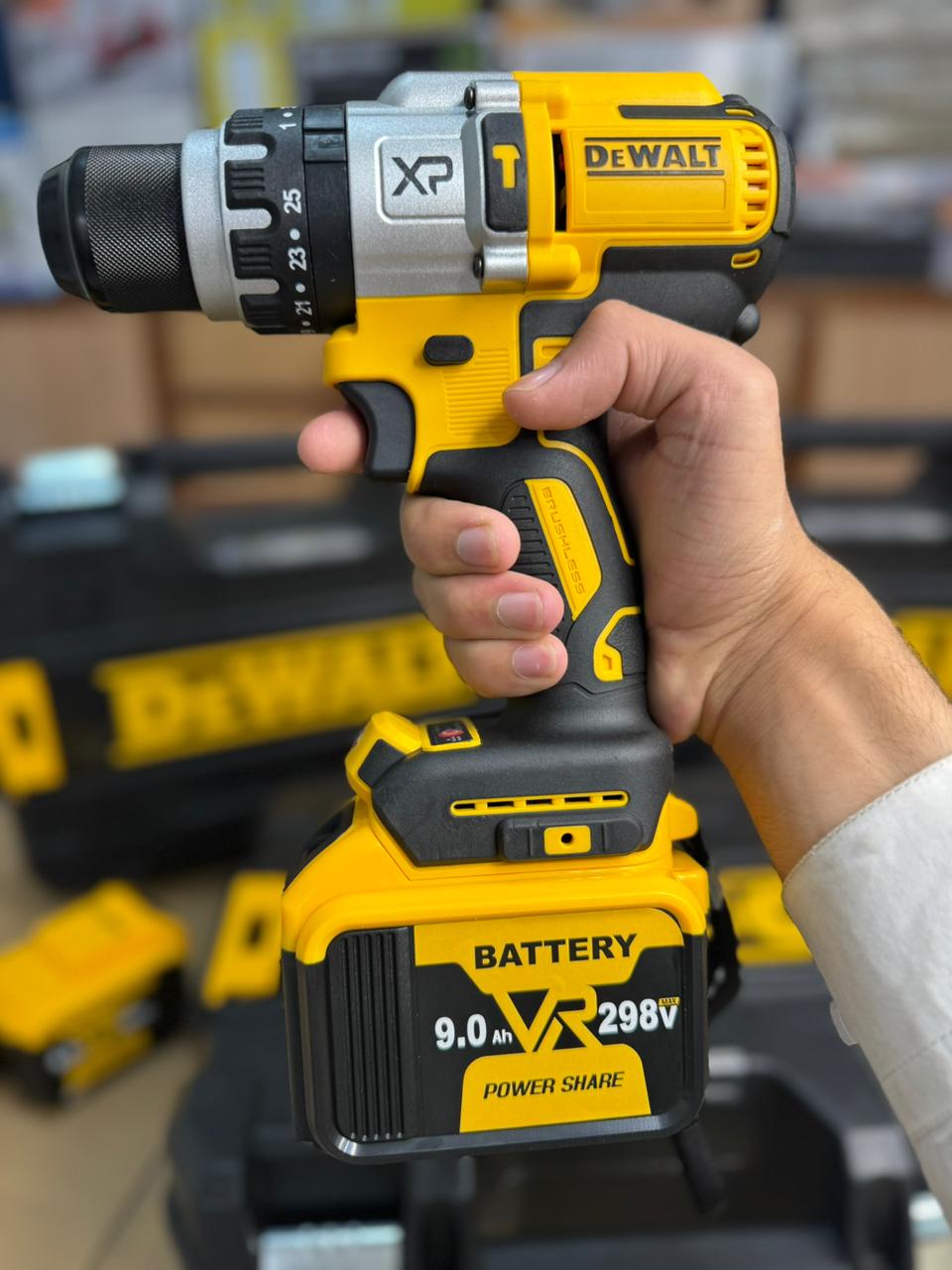Dewalt 298v brushless drill machine