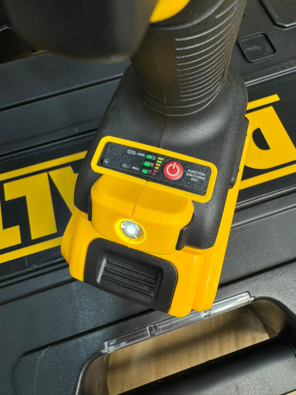 Dewalt 298v brushless drill machine