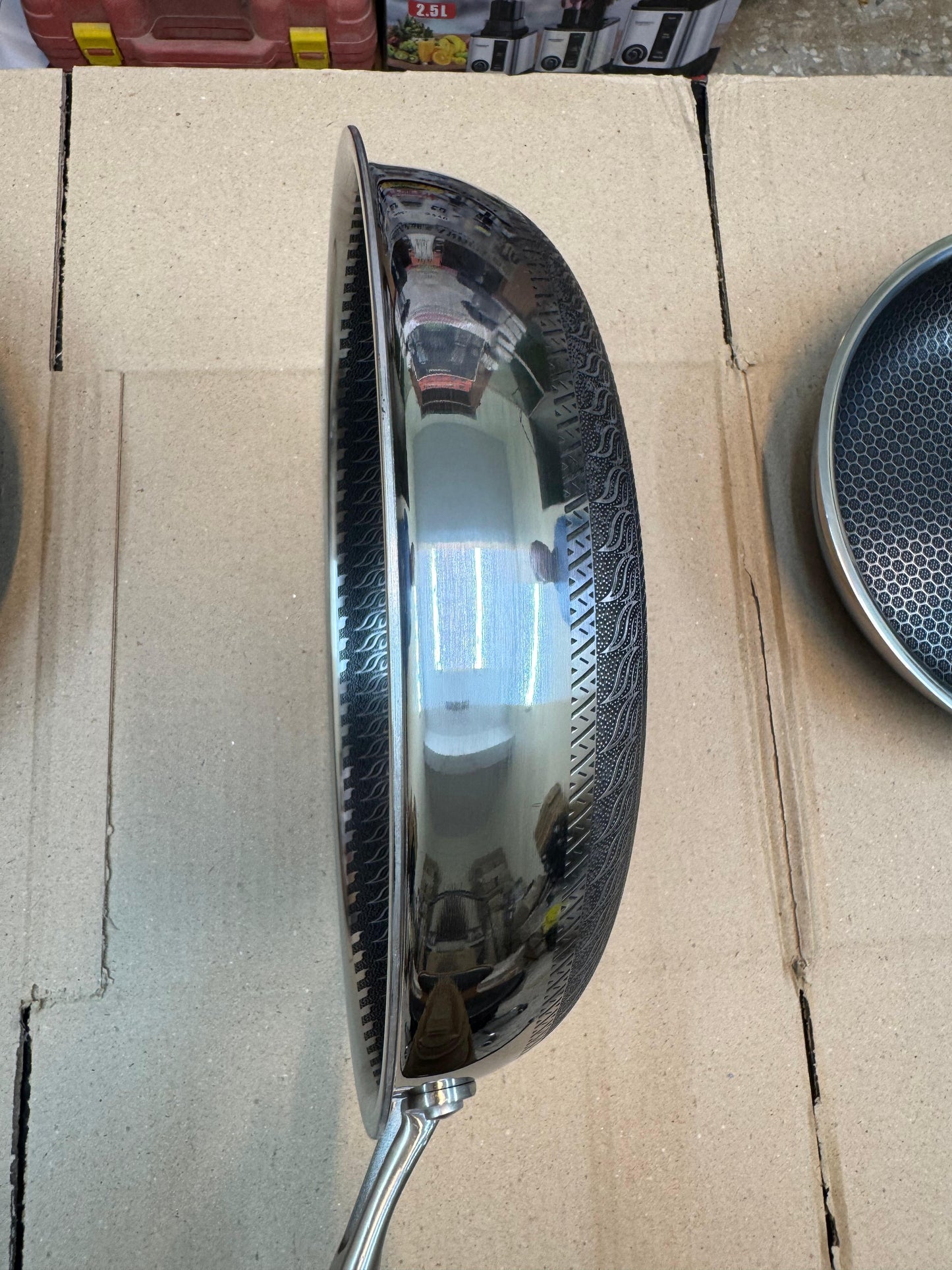 honeycomb lesser flate fry pan