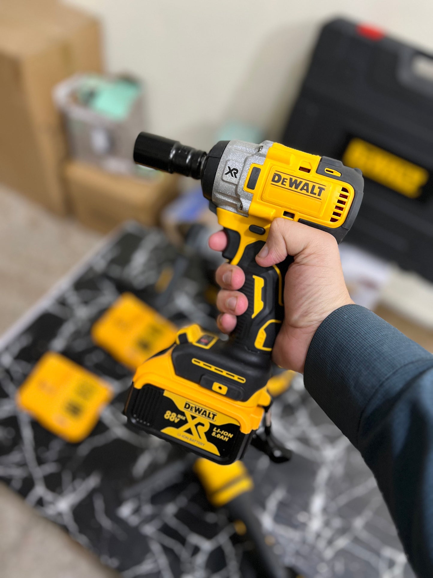 Original Dewalt 4 in 1 drill machine set