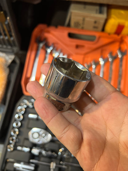 Taiwan Lot Imported 61 Piece Tool Kit