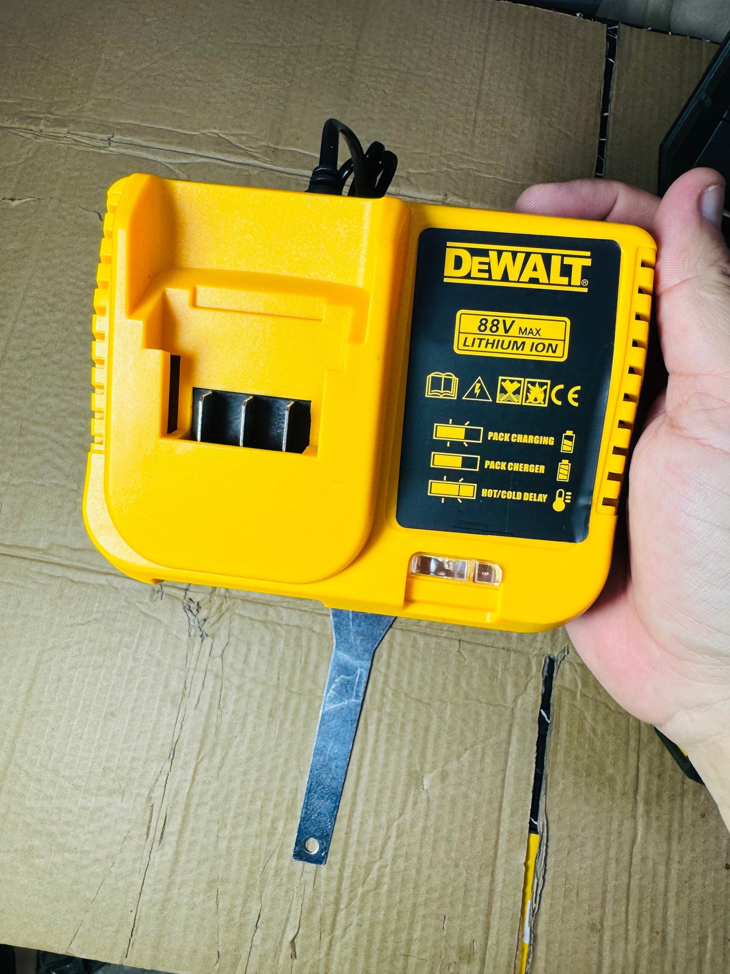 Germany lot Dewalt 88v angle power grinder