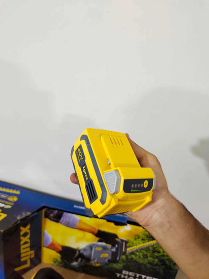 USA Lynxx Cordless Hedge Trimmer 40V