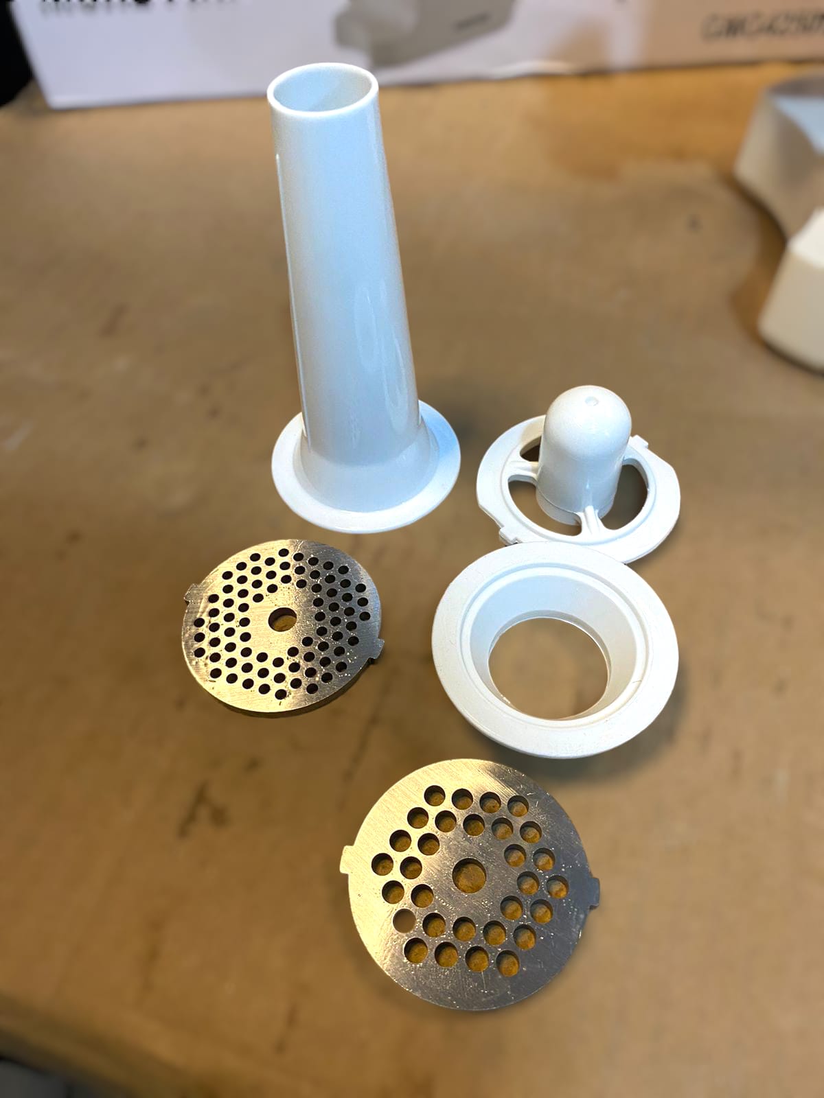 GEEPAS Meat Grinder 42509