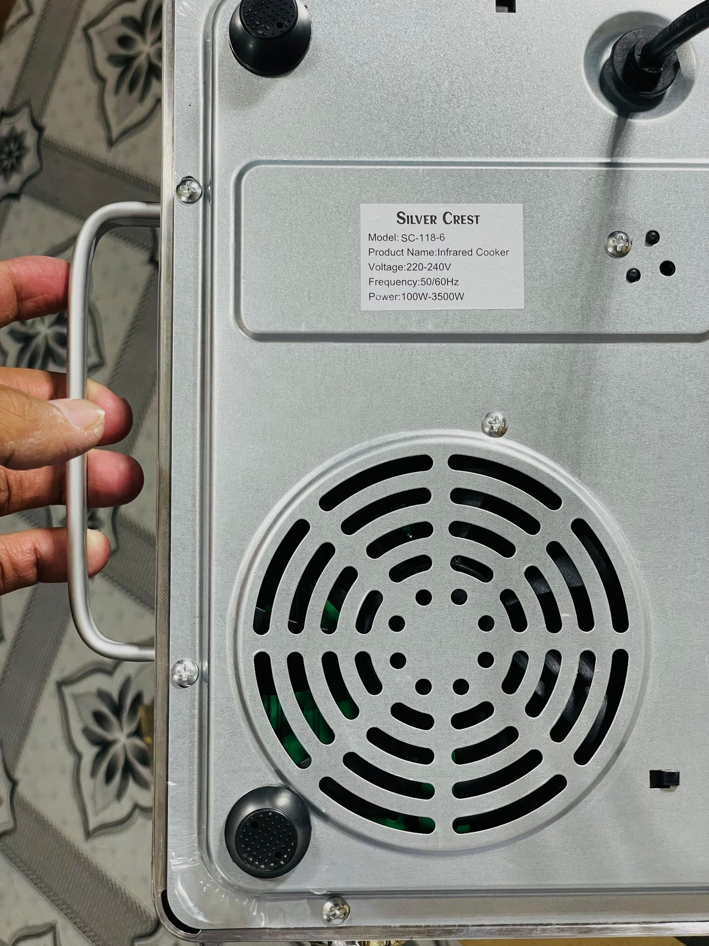 Powerful Electric Ceramic Hotplate - Portable Cooking Solution for Every Kitchen