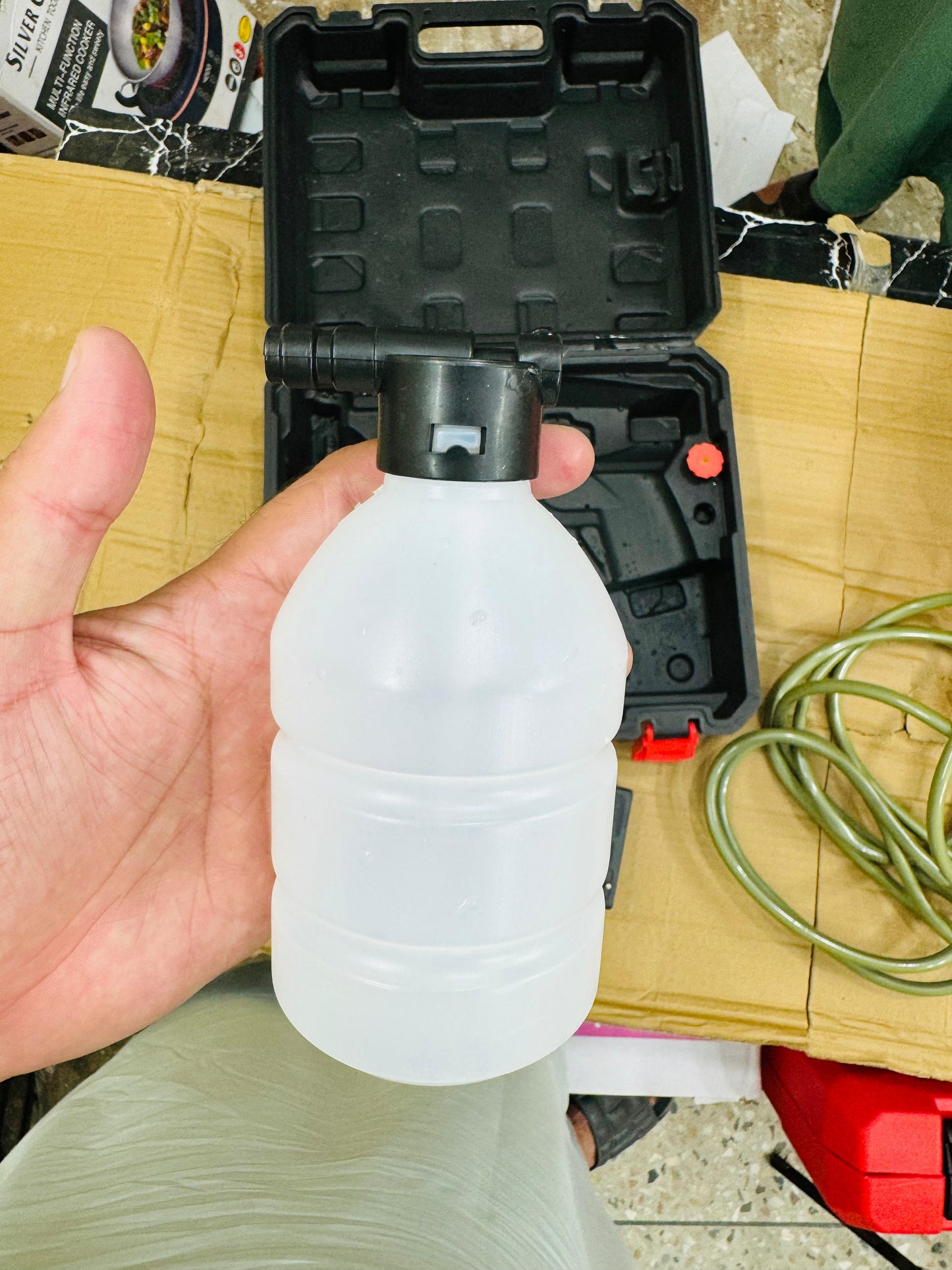 amazon lot 36v rechargeble solar & car washer