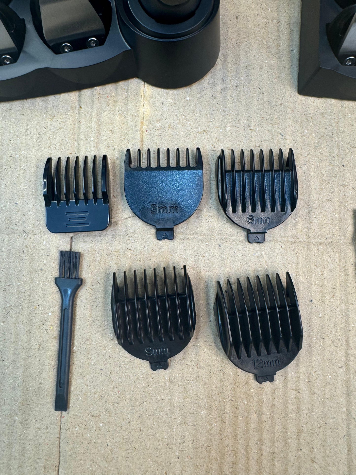 Geepas 11 in 1 grooming kit ( 2 year warranty)