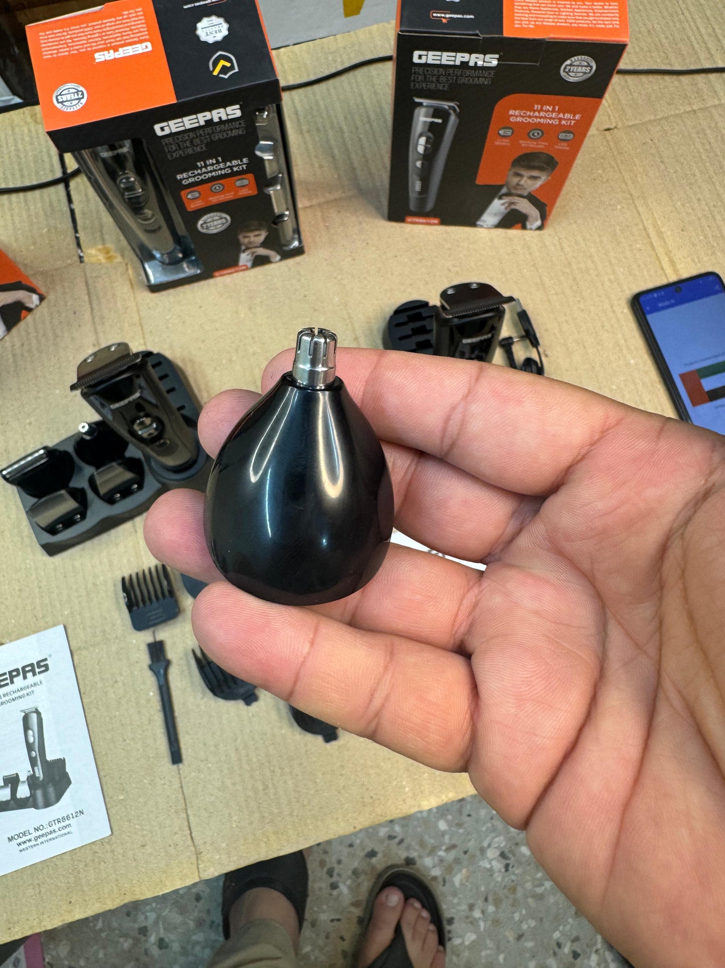 Geepas 11 in 1 grooming kit ( 2 year warranty)