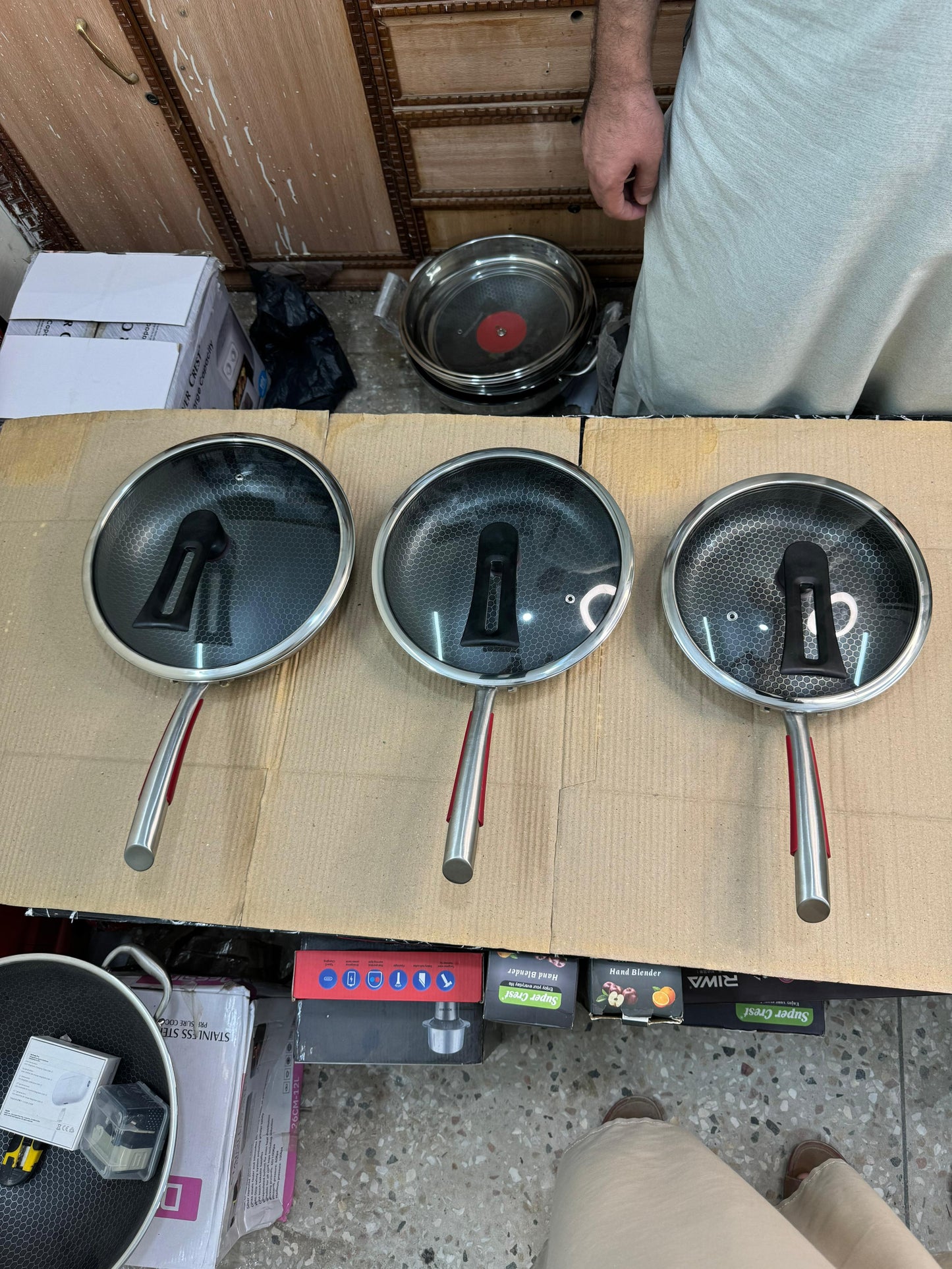 Honeycomb lesser coating flat Fry Pan with lid