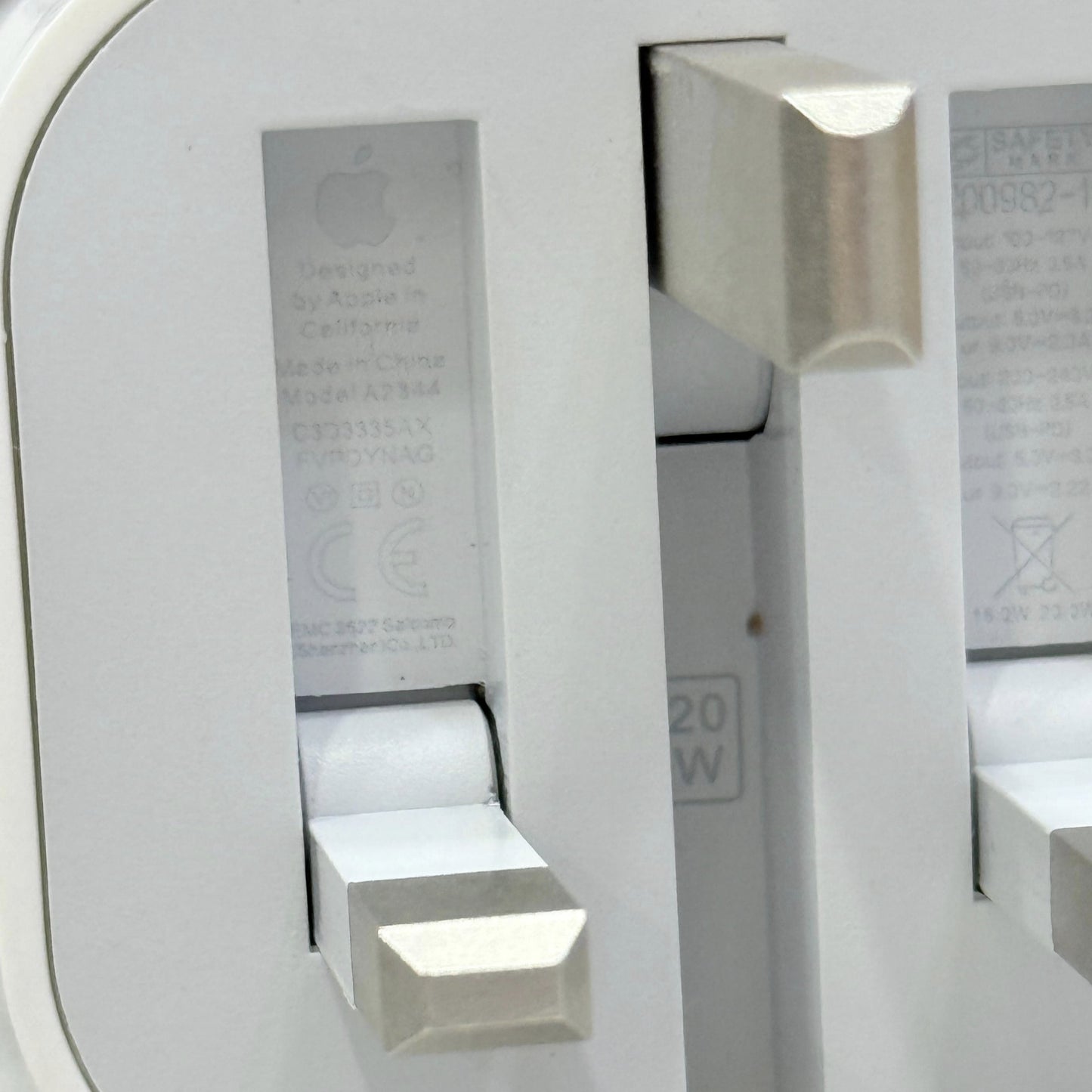 Genuine 20W USB-C Fast Charger for Apple Devices – UK Pin | Lot Imported