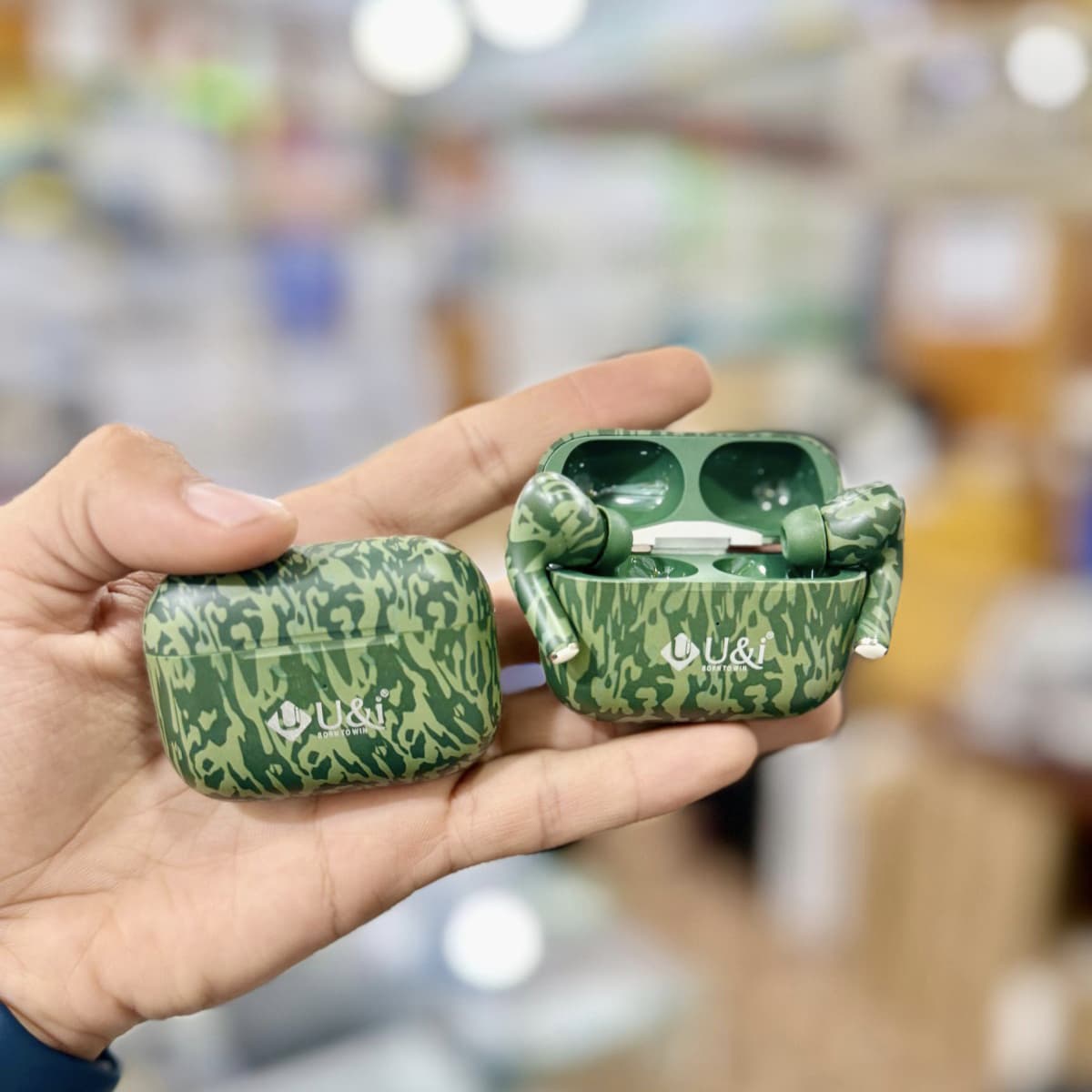 Experience Powerful Sound with U&i Missile Series TWS Earbuds – 30H Battery & Crystal-Clear Calls!