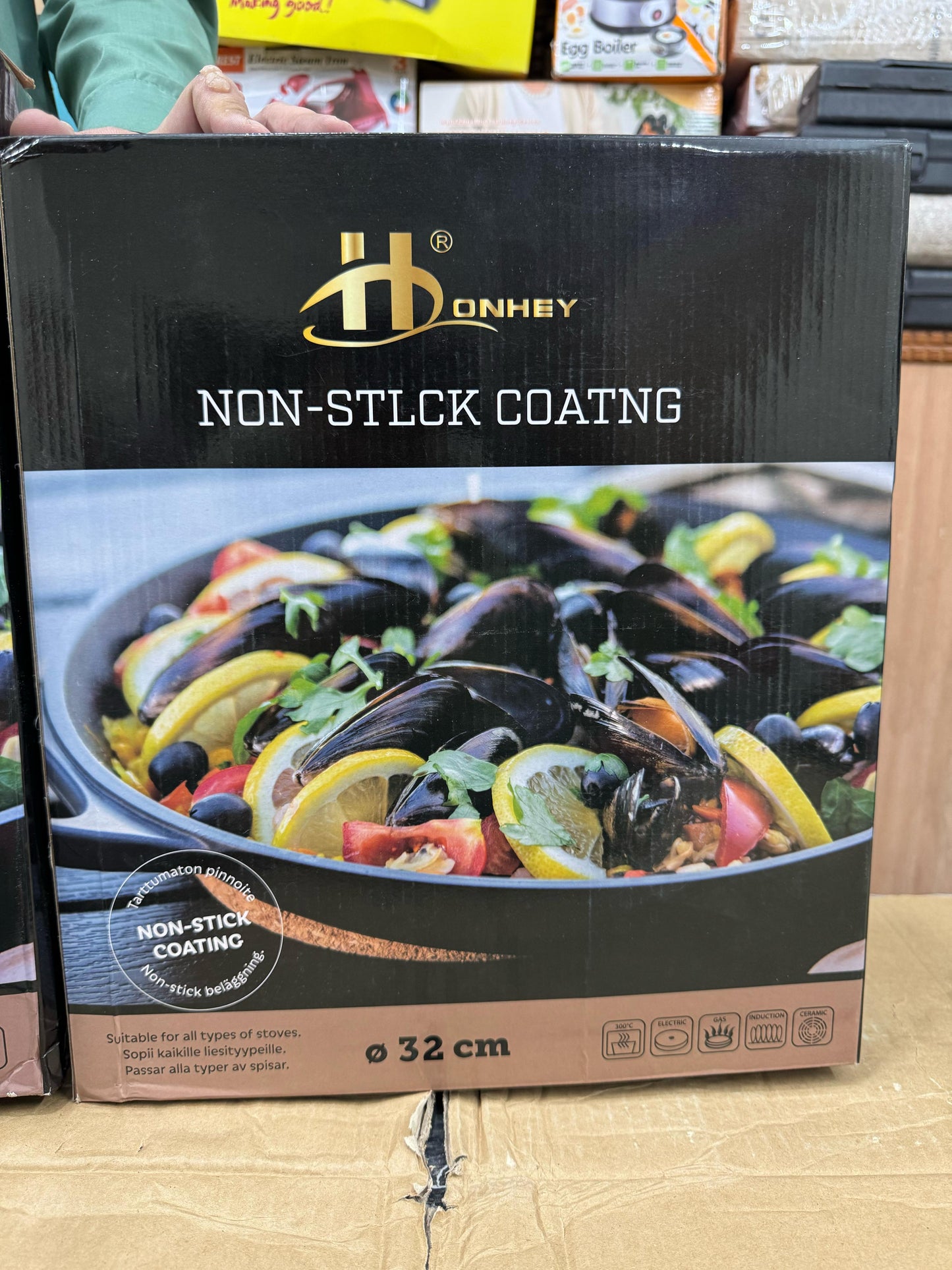 Lot imported multifunction pizza pan ( tawa)