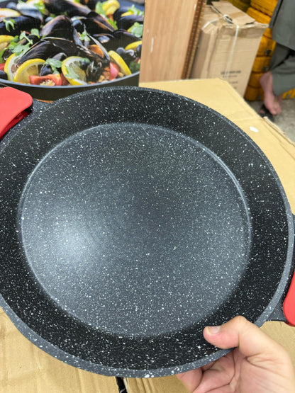 Lot imported multifunction pizza pan ( tawa)