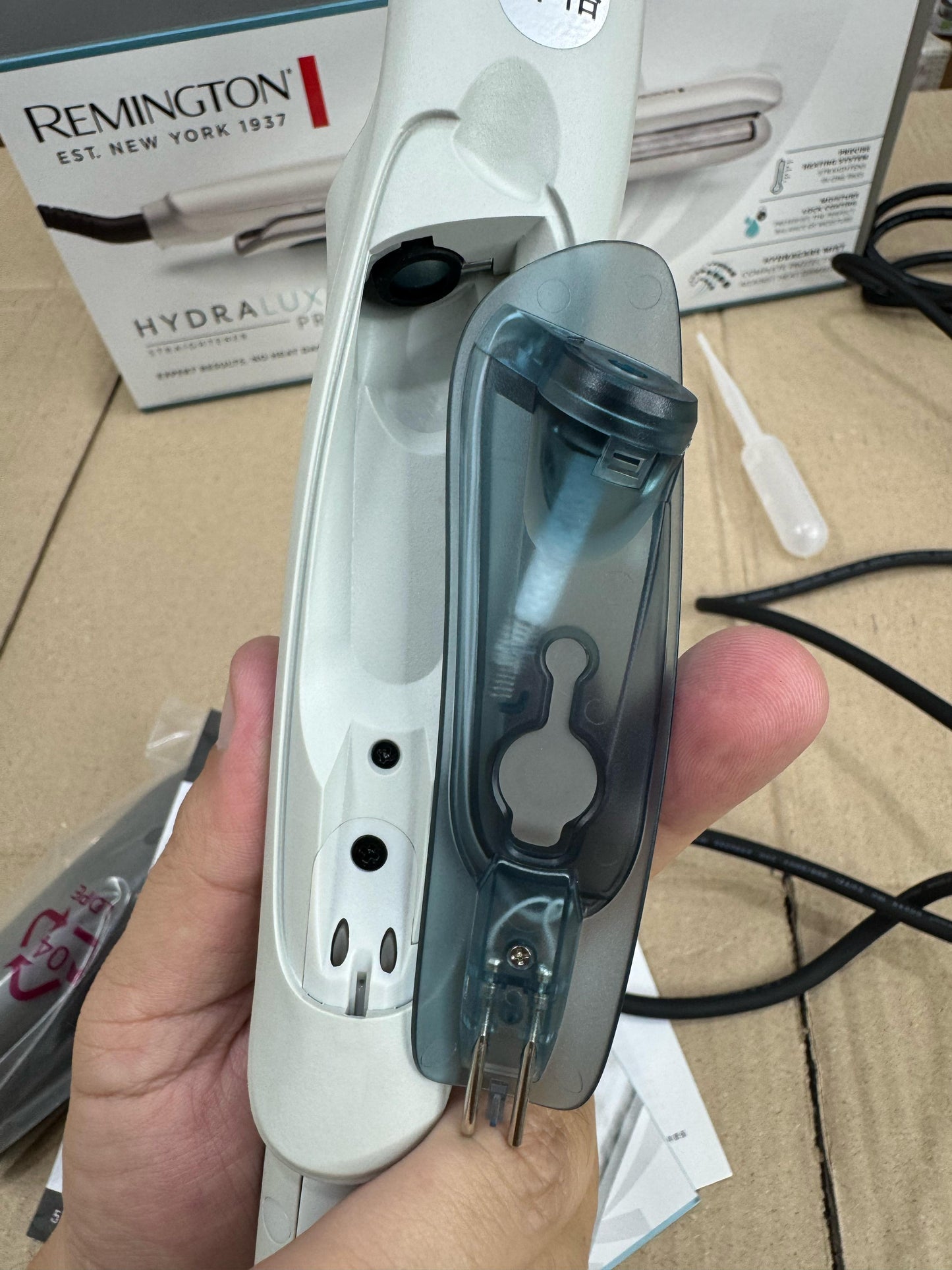 USA Remington hydra luxe pro steam straightener