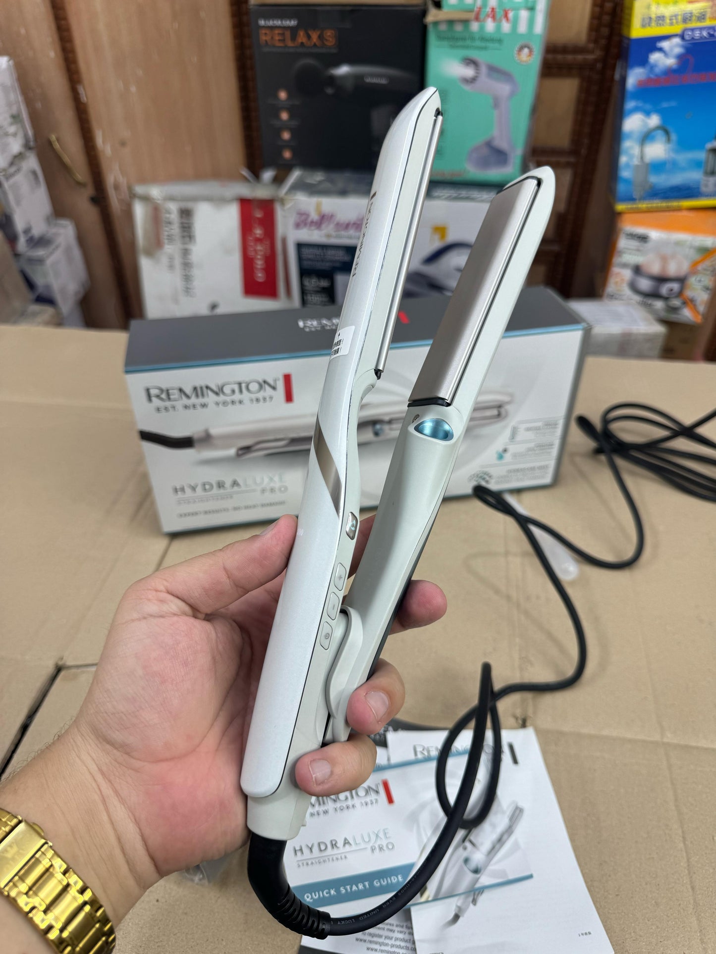 USA Remington hydra luxe pro steam straightener