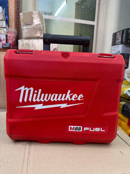 Milwakee Brushless Angle Grinder with 88V battery {5inces}