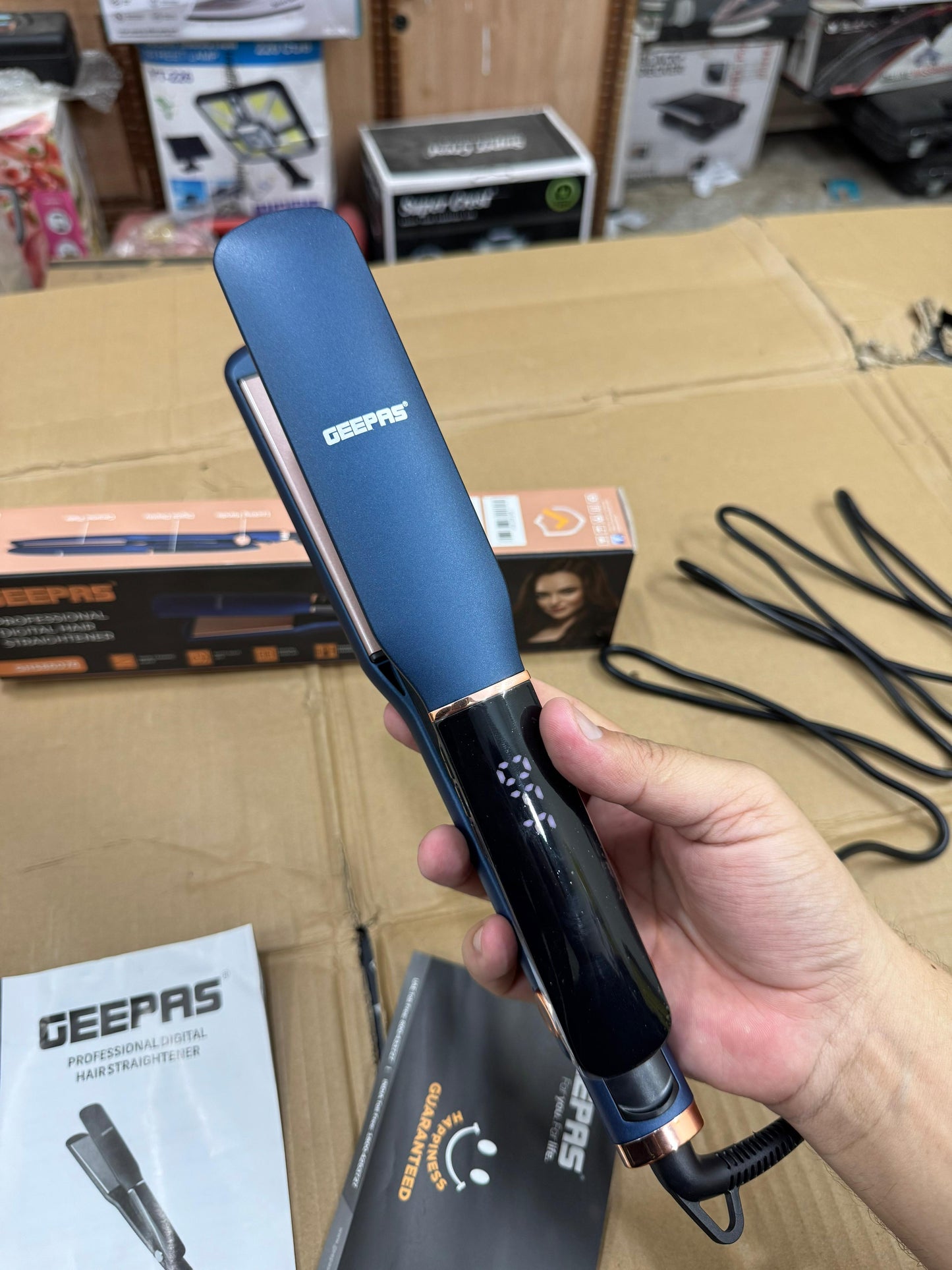 Geepas professional digital hair straightener GHS 86076