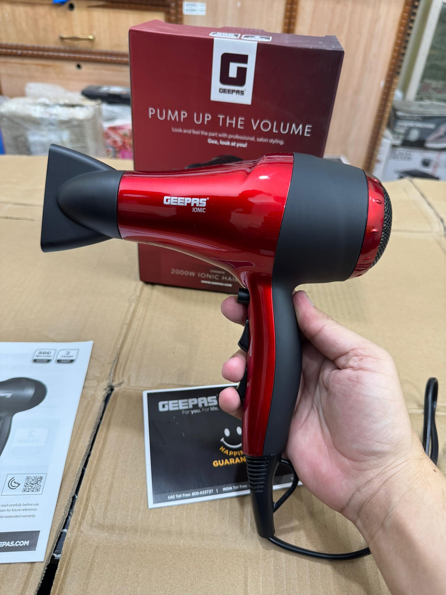 Geepas professional IONIC hair dry GHD 86018