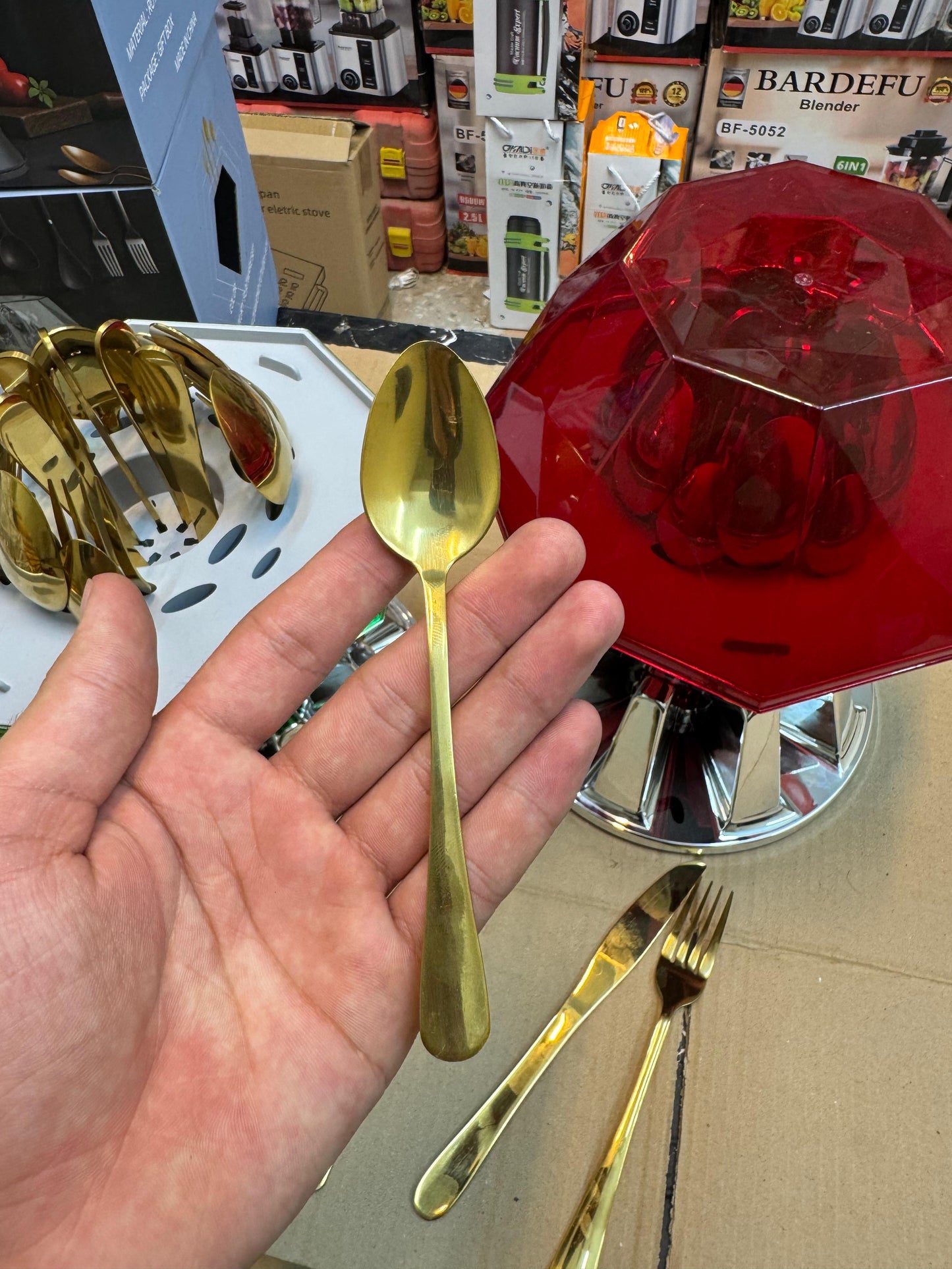 Diamond cutlery golden 24 pcs set