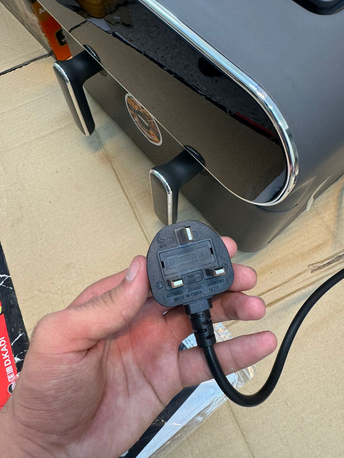 Geepas 11L Digital Air Fryer GAF37532 1700W