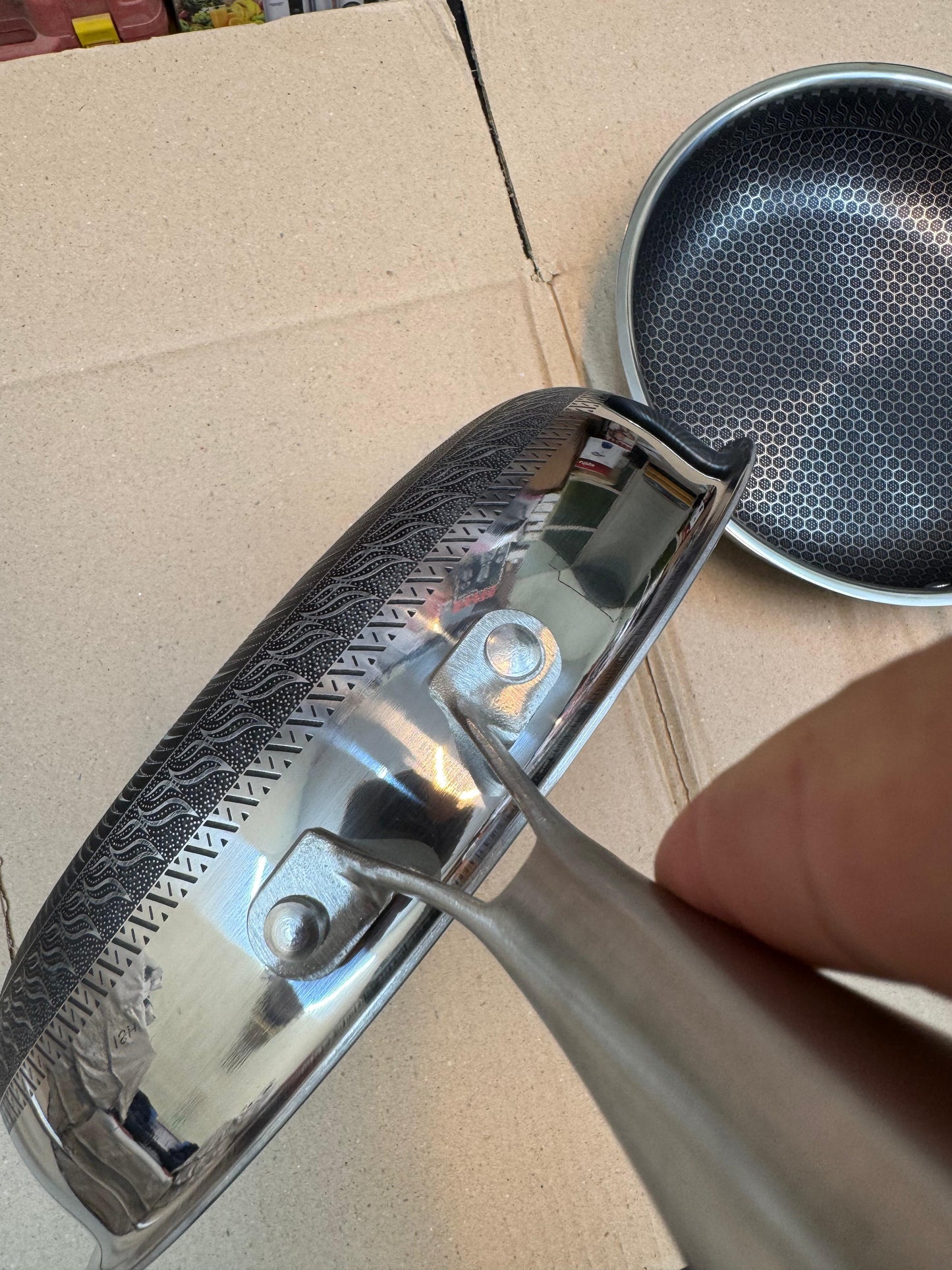 honeycomb lesser flate fry pan