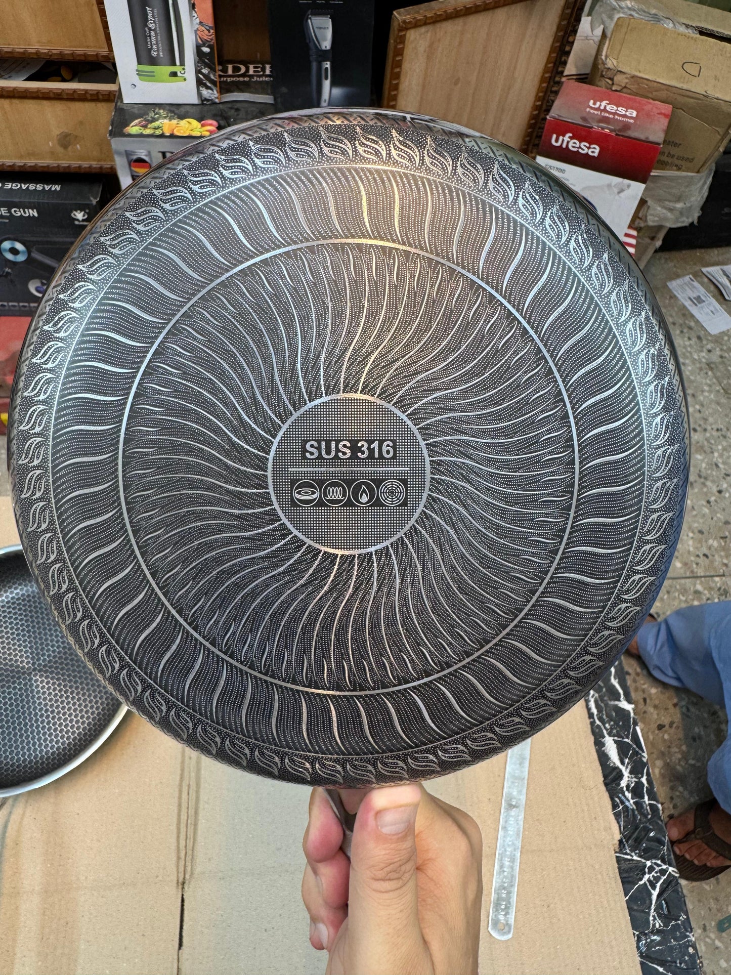 honeycomb lesser flate fry pan