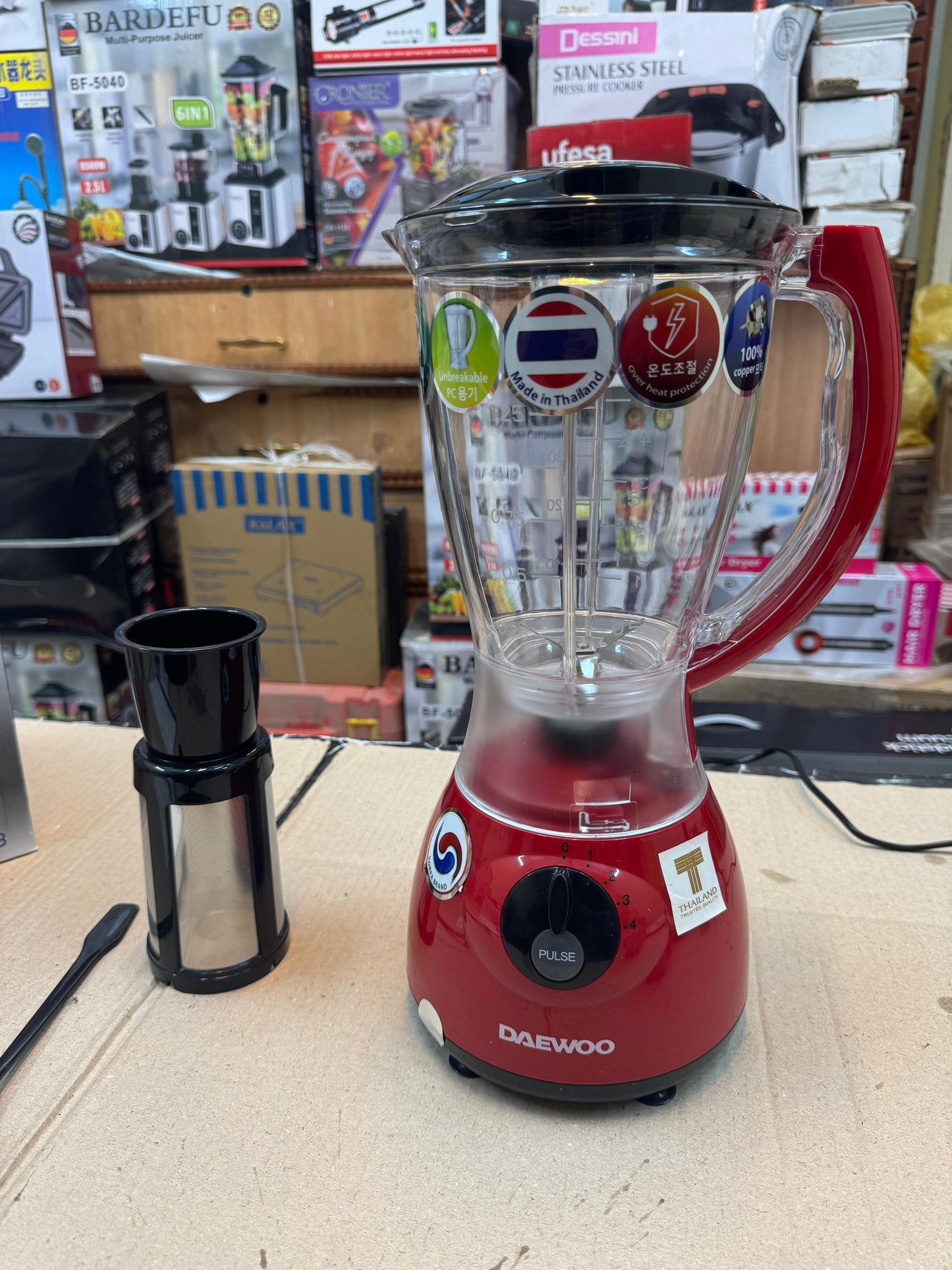 DAEWOO made in  Thailand blender