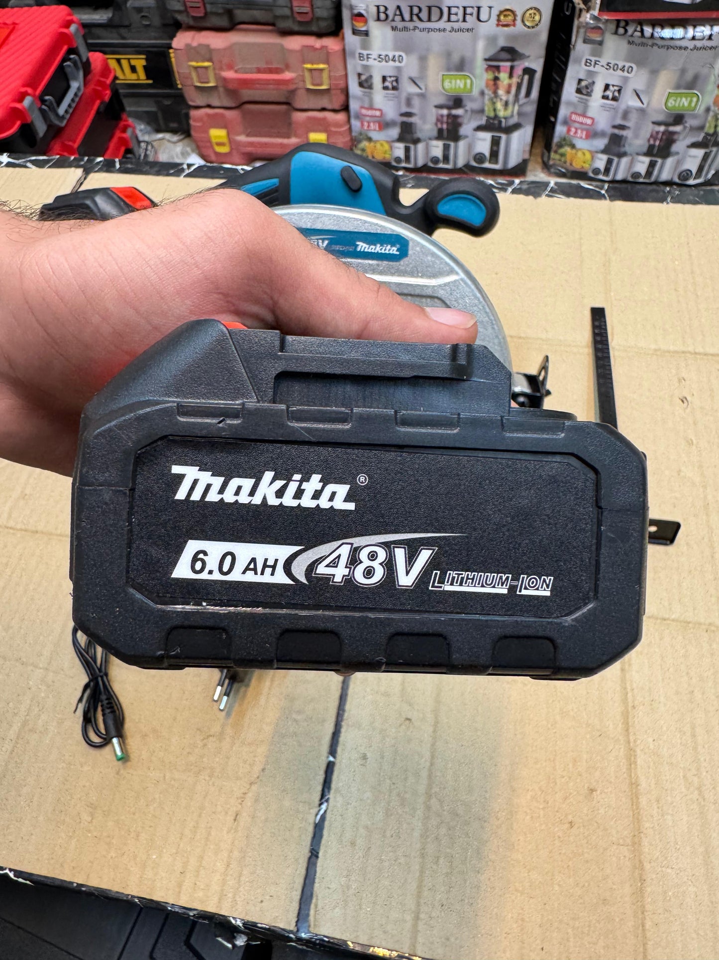 MAKITA 48v 7 inch  cordless circular saw