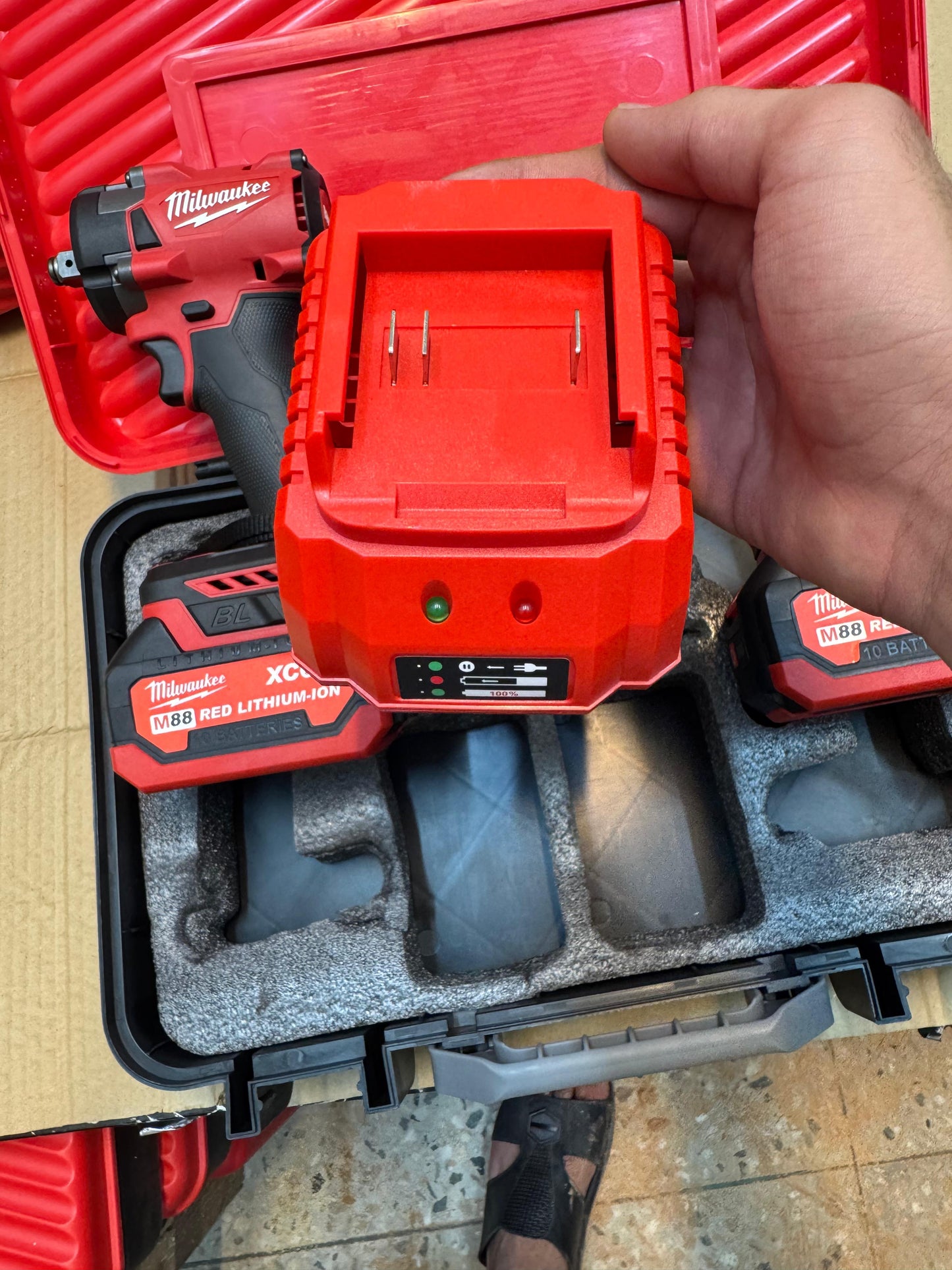 Milwaukee 2 in 1 drill & impact wrench