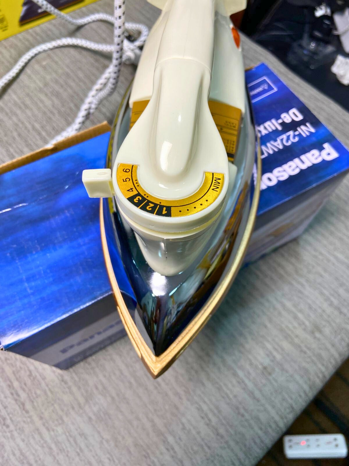 Panasonic Heavy Duty Dry Iron 1000W – Smooth Non-Stick Finish