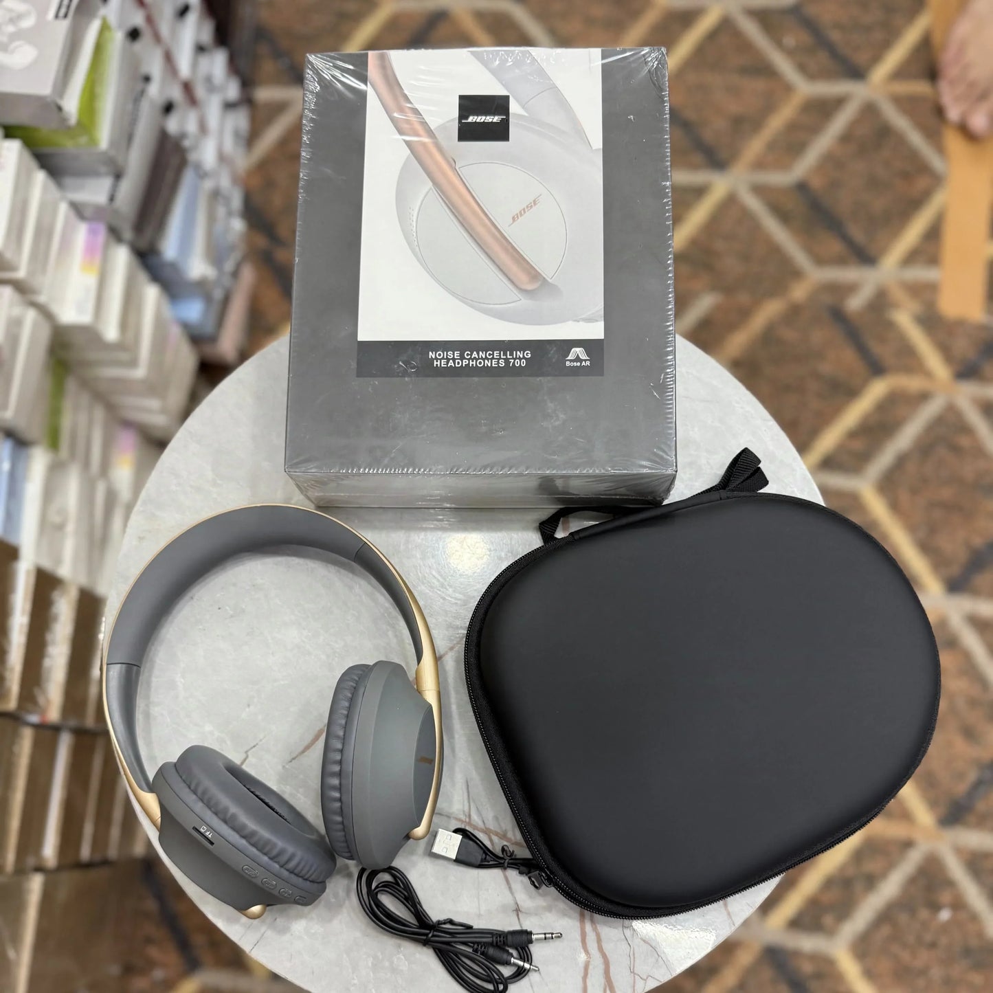 Bose Noise Cancelling Wireless Bluetooth Headphone Built in Mic with Superior voice pickup 30 Hours Backup