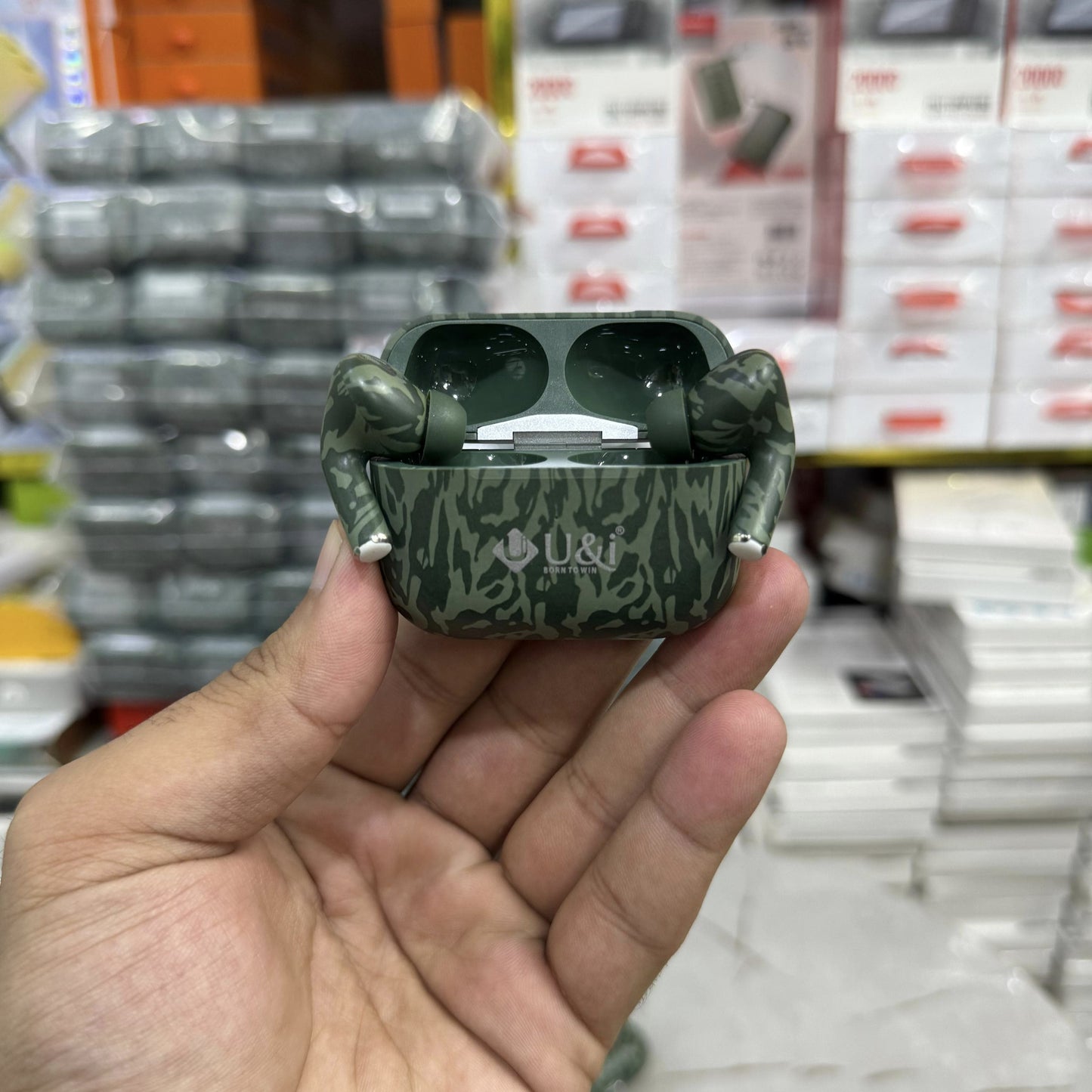 Experience Powerful Sound with U&i Missile Series TWS Earbuds – 30H Battery & Crystal-Clear Calls!