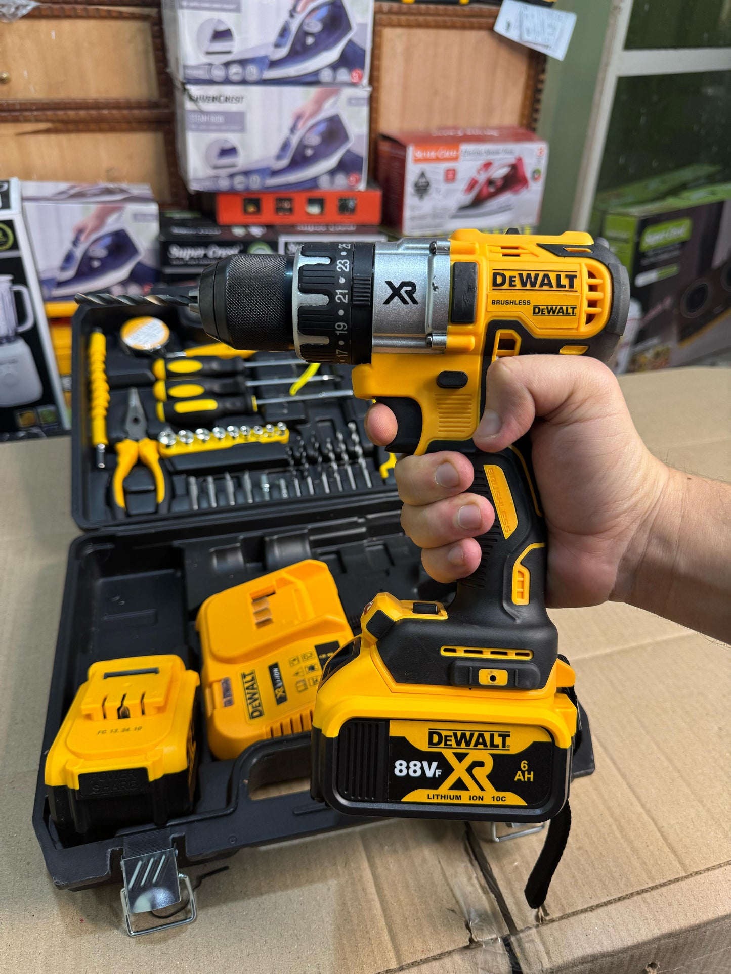 Dewalt 88v drill machine with box set
