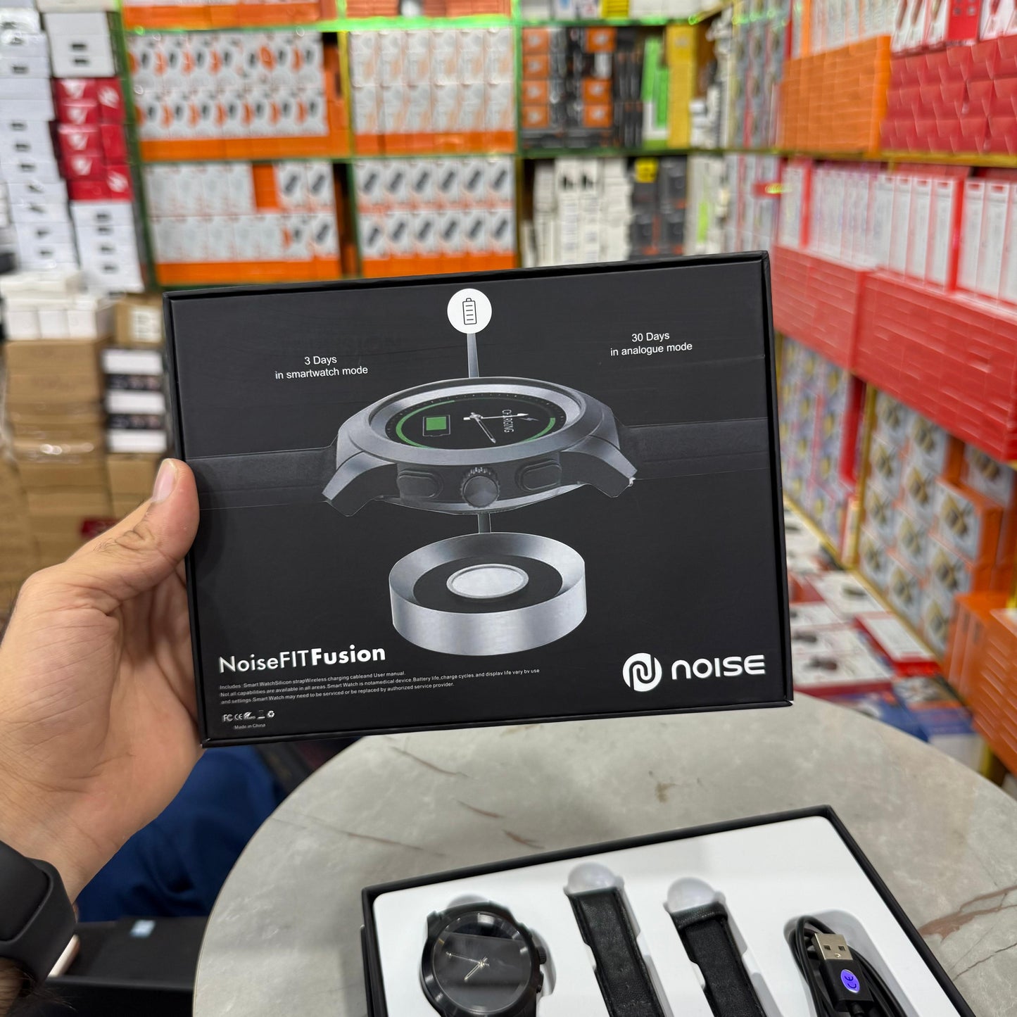 NoiseFIT Fusion Hybrid Smartwatch – Smart & Analog Dual Mode | Premium Leather Strap | Waterproof , Magnetic Charger – Black