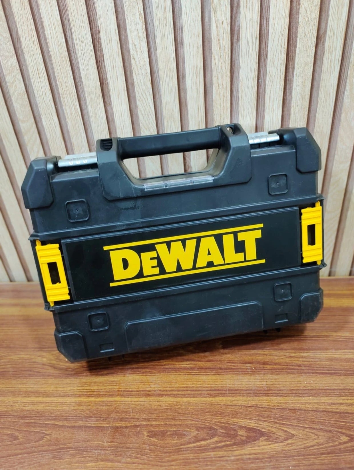 Original Dewalt 3 in 1 drill machine set