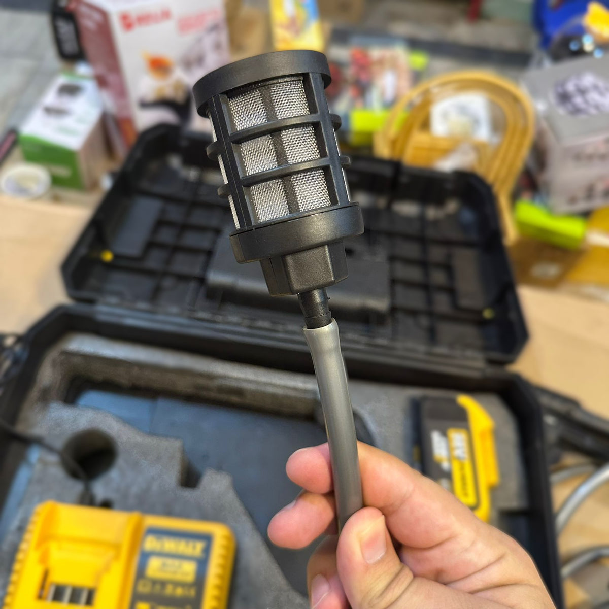 DeWalt Rechargeable Pressure Washer ( car & solar washer )