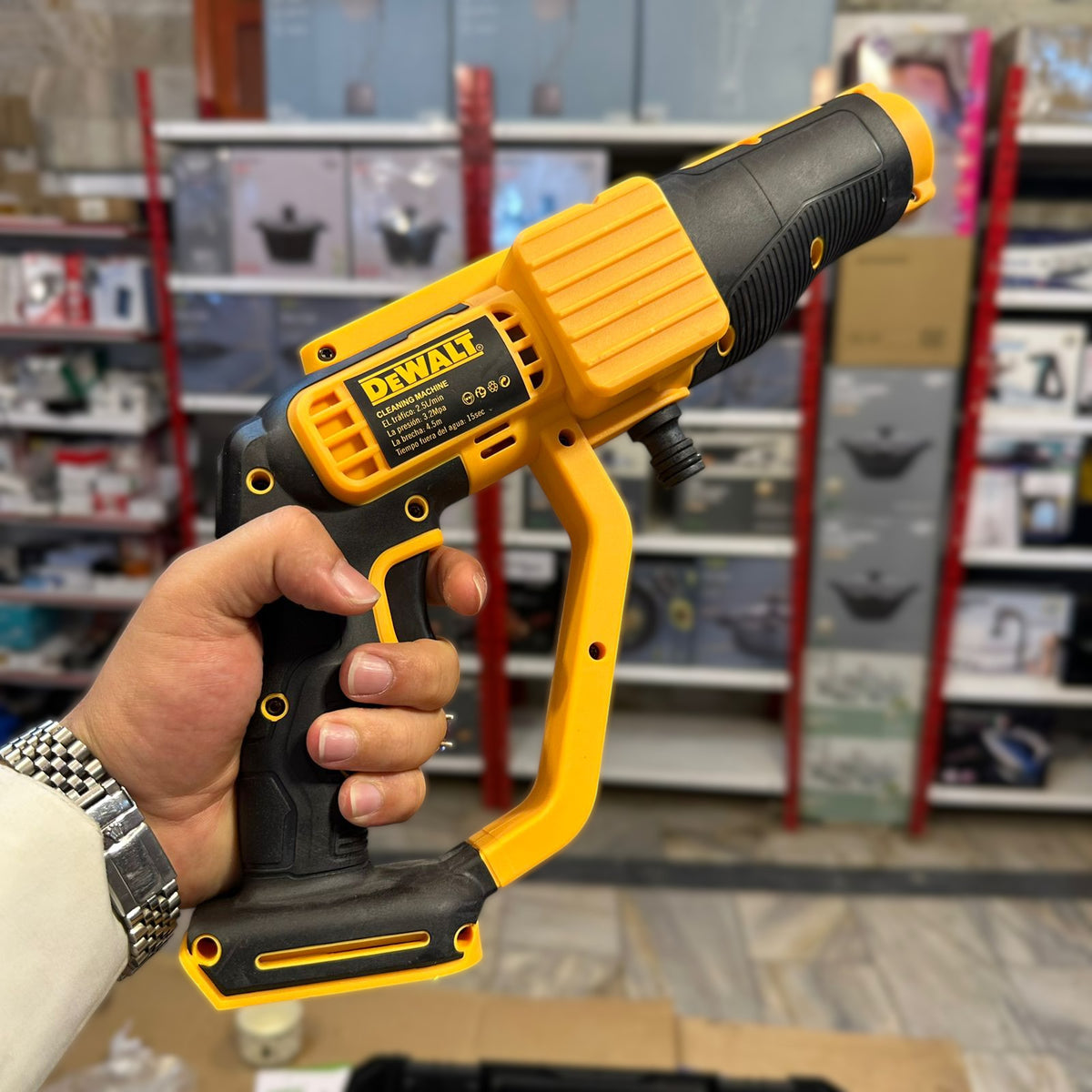 DeWalt Rechargeable Pressure Washer ( car & solar washer )