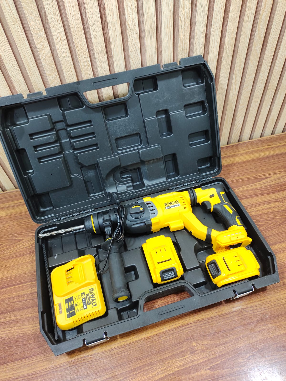 Dewalt 3 in 1 commercial helti